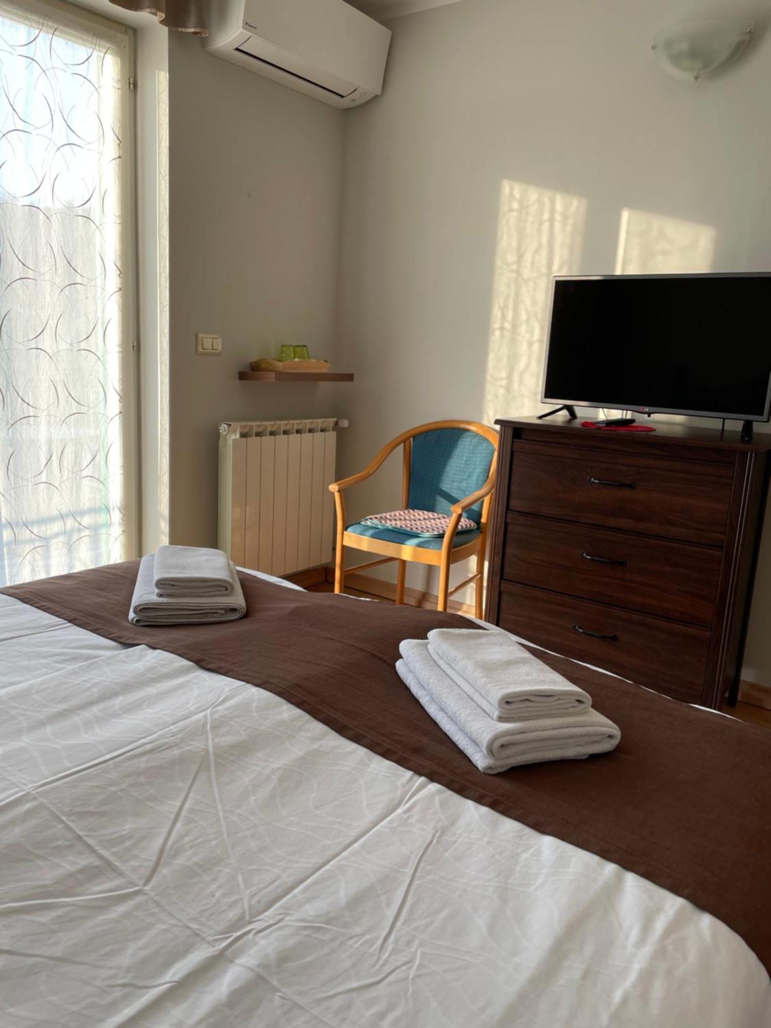 Hisa Stekar Villa Kojsko Стая снимка