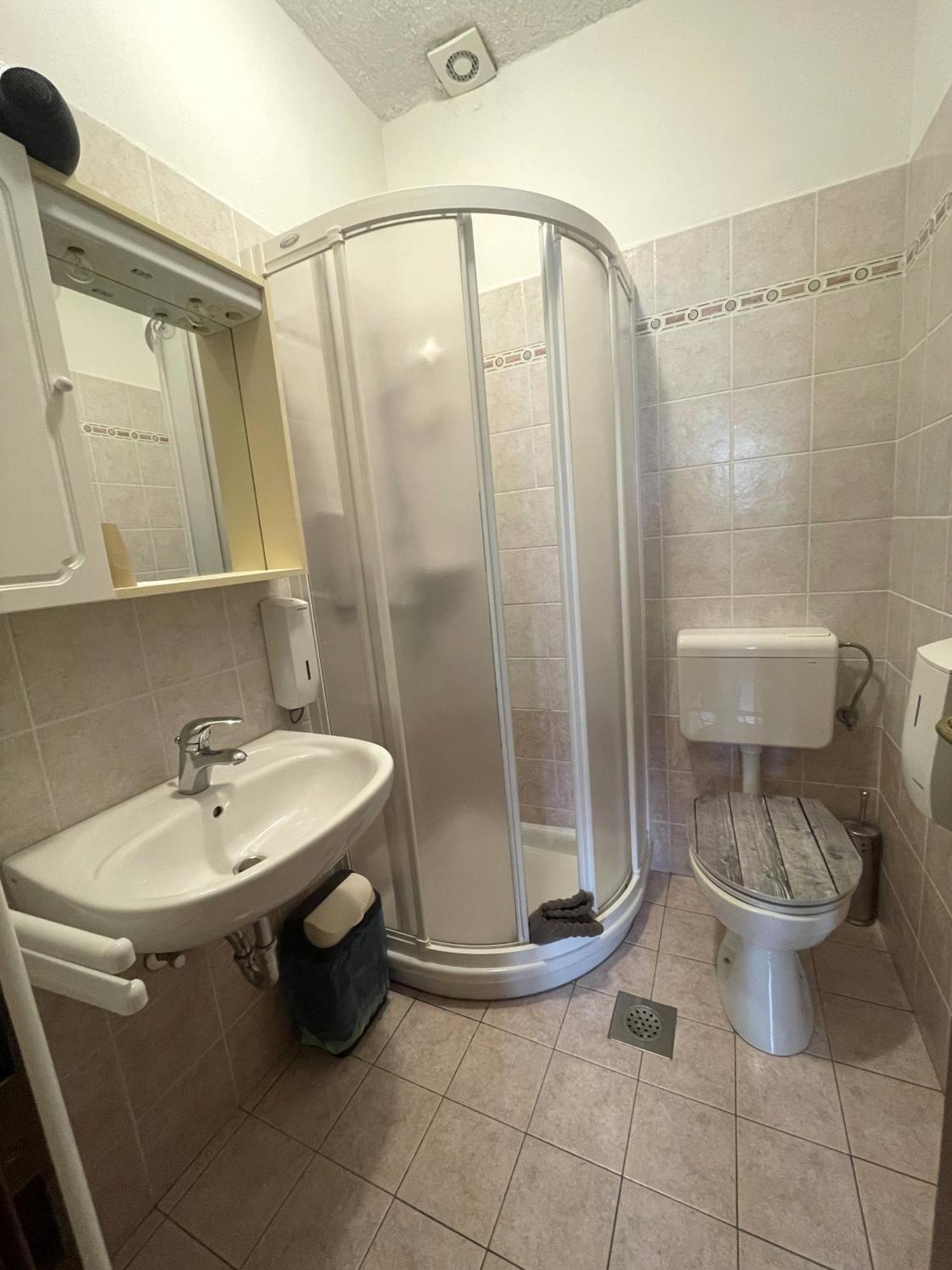 Hisa Stekar Villa Kojsko Стая снимка