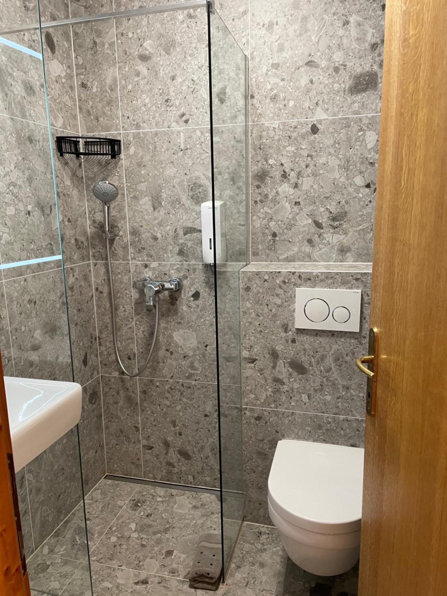Hisa Stekar Villa Kojsko Стая снимка