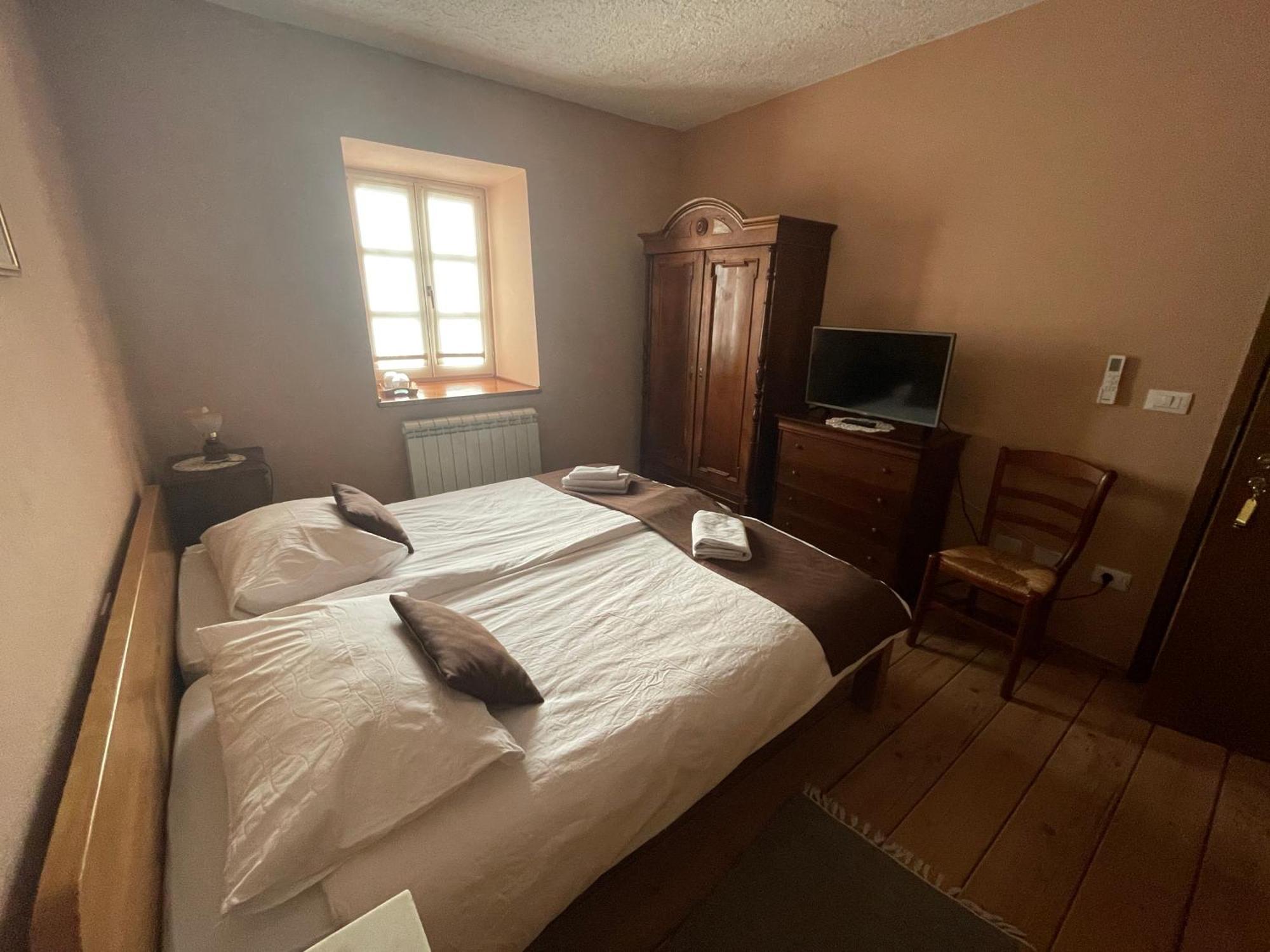 Hisa Stekar Villa Kojsko Стая снимка